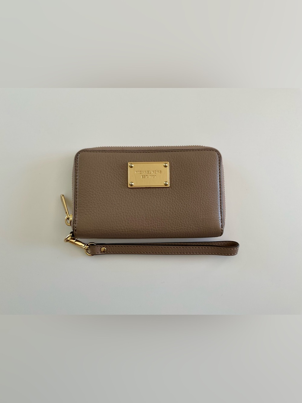 Michael Kors Brown Zip-Around Wristlet Wallet w/ Wrist‎ Strap, Card Slots, ID